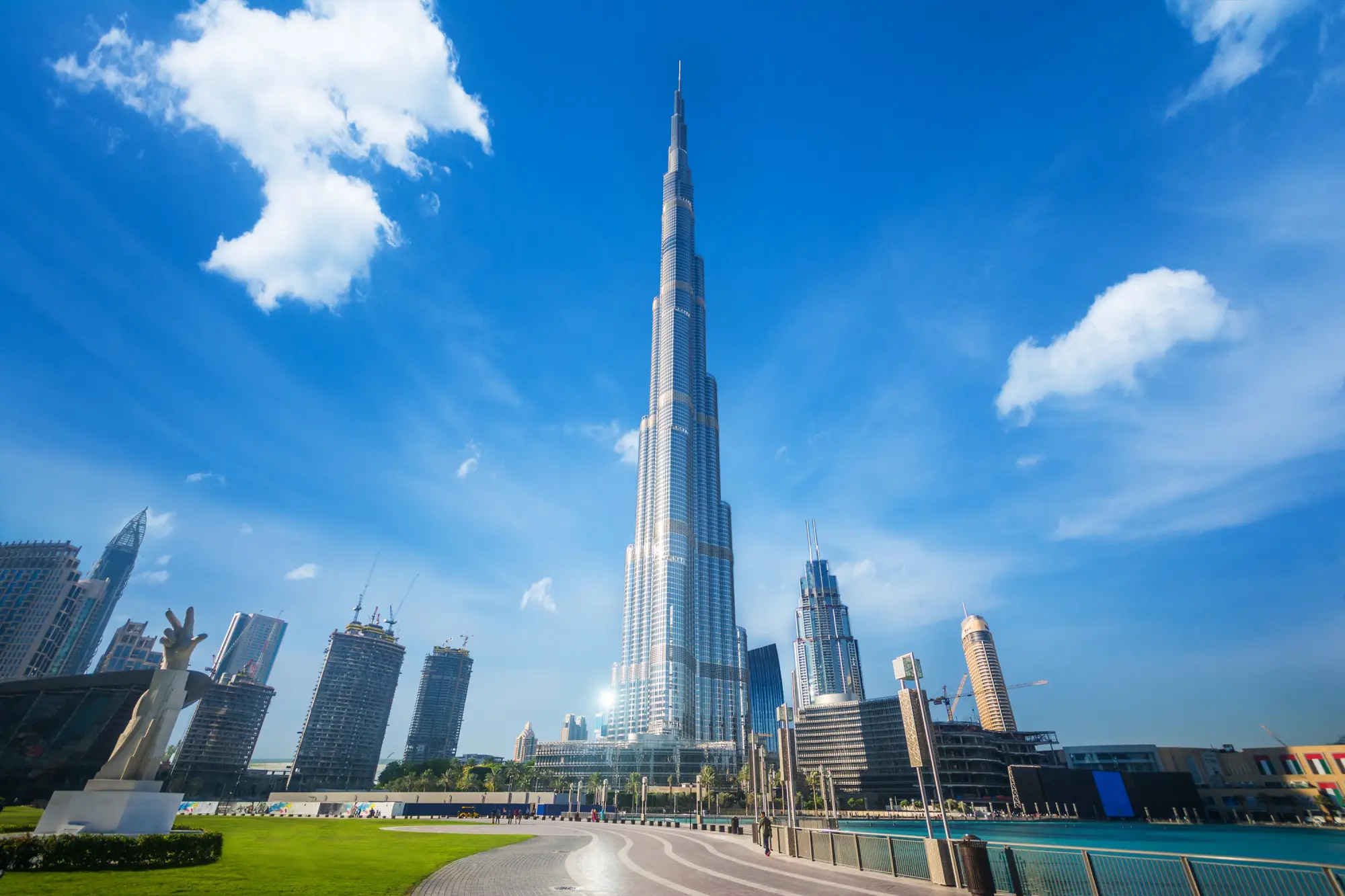 برج خلیفه (Burj Khalifa) – امارات متحده عربی