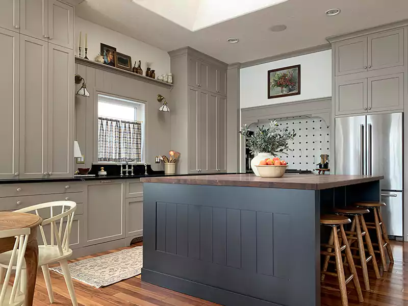 آشپزخانه با جزیره