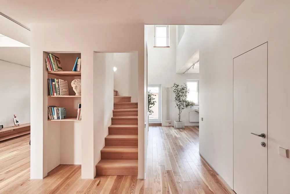 طراحی خانه دوبلکس کوچک با چوب