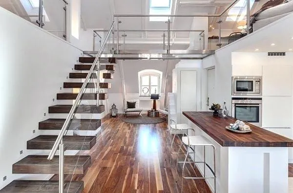 خانه دوبلکس با کفپوش چوب